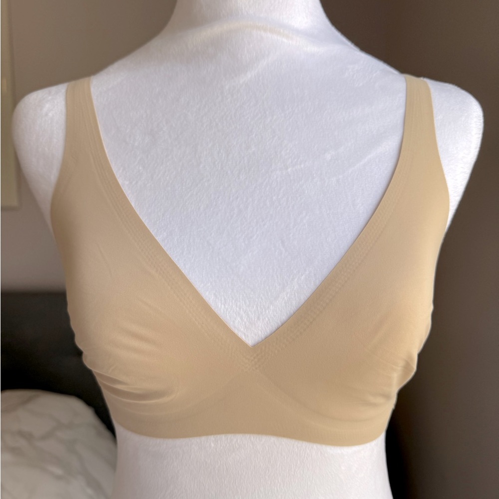NWT SKIMS Naked Plunge Bralette in Sand Size M